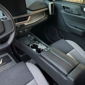 Bệ Tỳ Tay Phi Thuyền Vinfast VF3