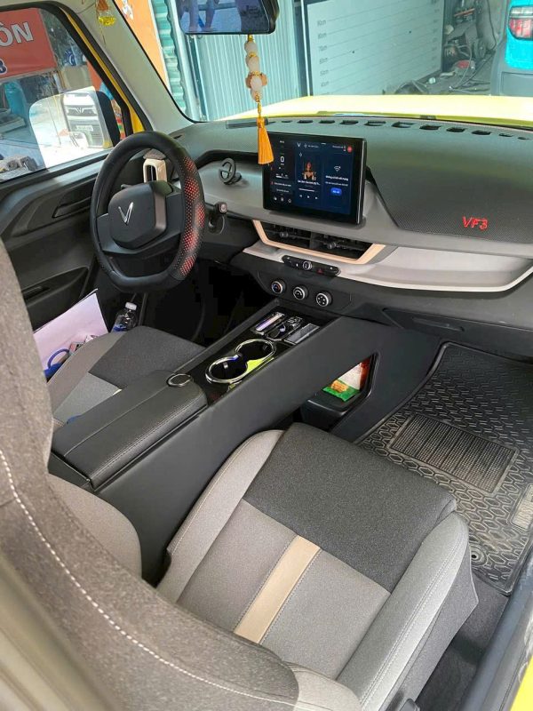 Bệ tì tay Vinfast VF3