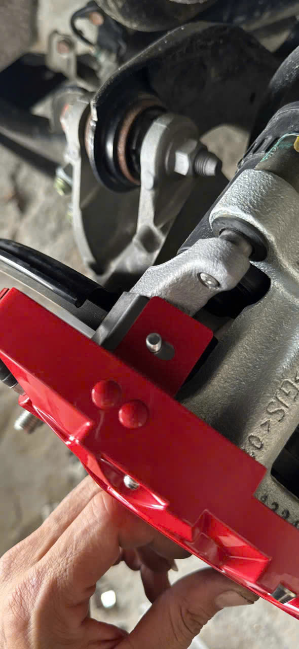 Ốp Má Phanh Brembo CNC Mazda CX8